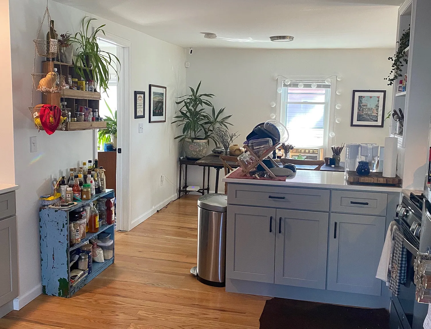 2 bed, 850 sqft, $2,300 — Photo 3