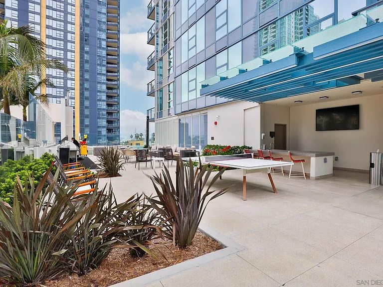 1388 Kettner Blvd #2103 — Photo 26