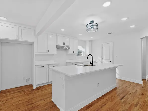 2534 Millermore St, Dallas, TX 75216