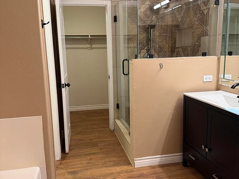 518 W Scott Ave — Photo 19