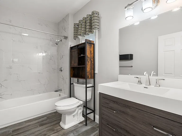334 E Squantum St — Photo 22