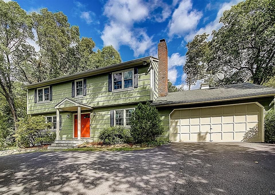 1st image of 7 Coventry Ct