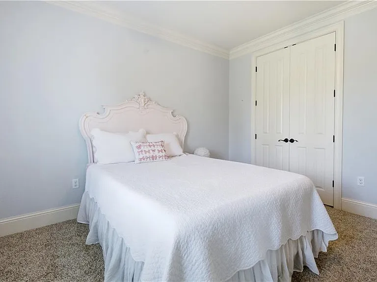 618 Millikens Bnd — Photo 25
