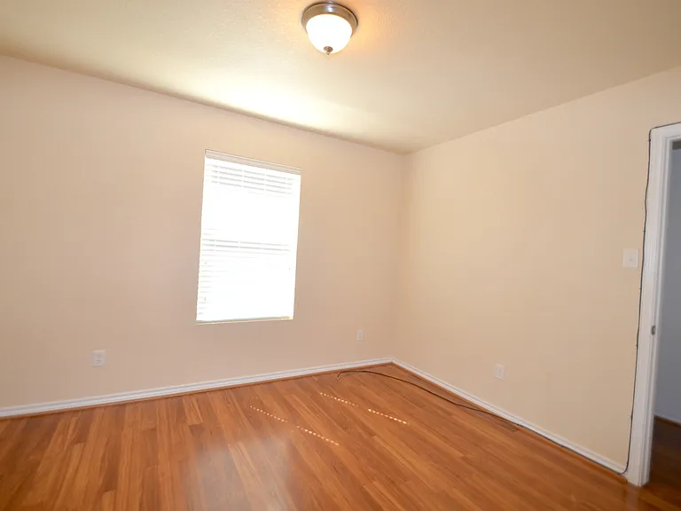 2408 Ryan Dr — Photo 14