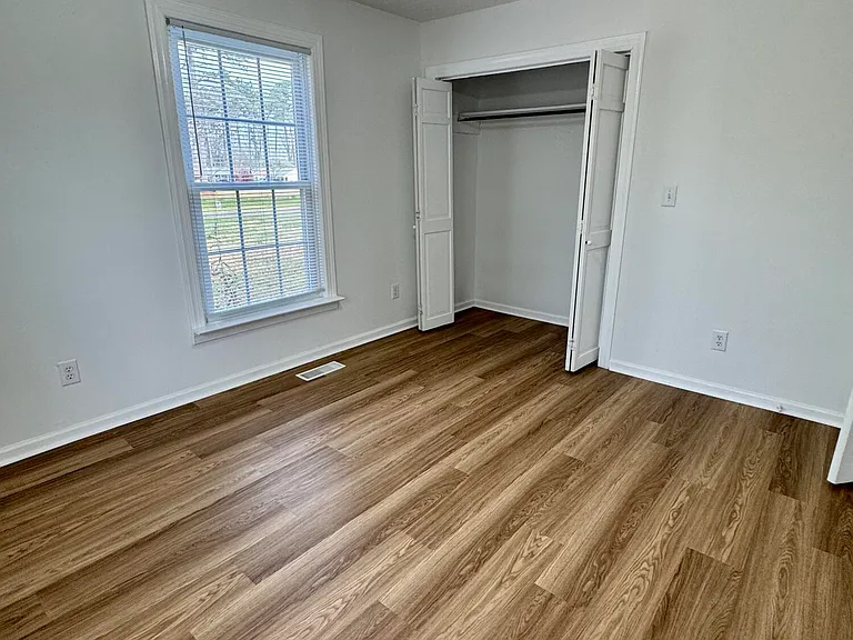 2112 Leon Dr — Photo 30