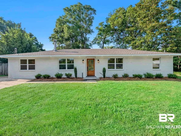 29 Paddock Dr, Fairhope, AL 36532