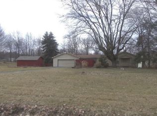 3528 Beechwood Dr, Hubbard, OH 44425