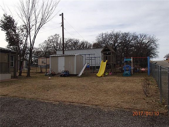 3rd image of 6670 Oakridge Ln