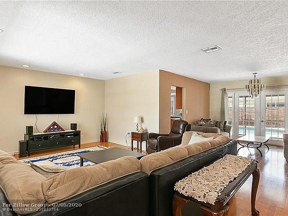4th image of 5230 SW 89th Ave