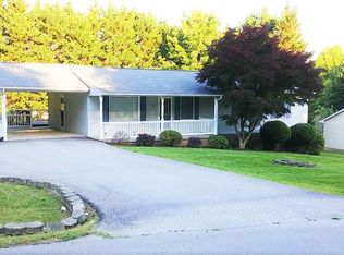 323 Iris Ln, Danville, VA 24540