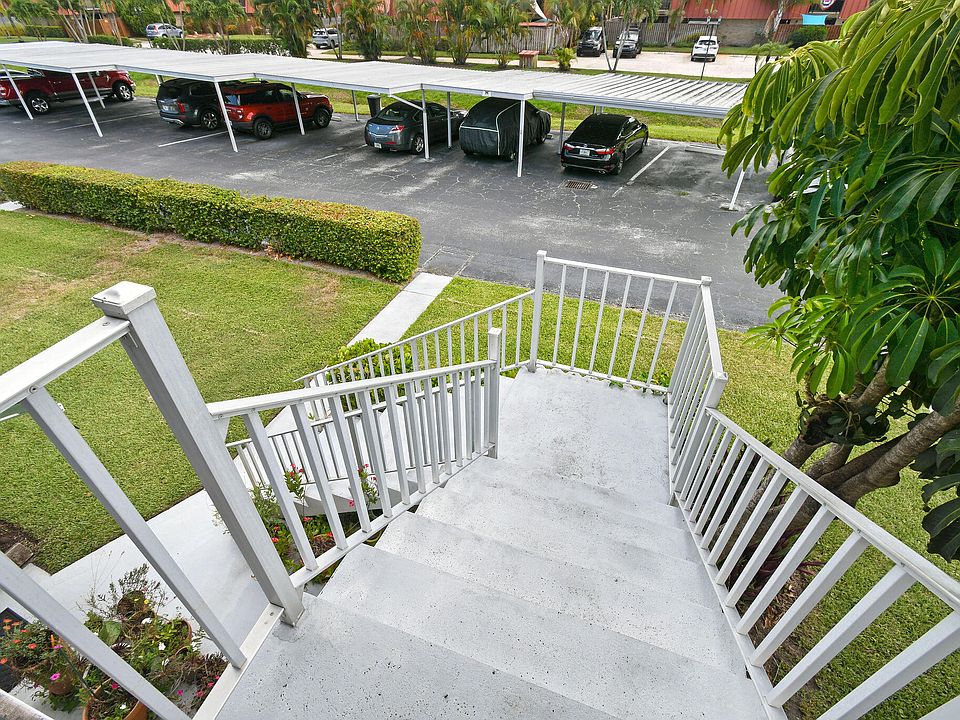 1st image of 3154 Meridian Way S #11