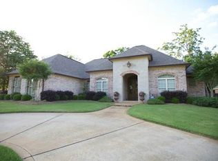 228 Legacy Dr, Brandon, MS 39042