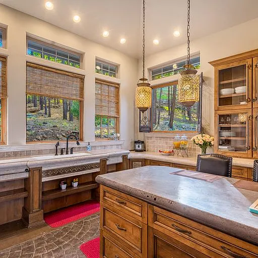 4955 Hidden Hollow Rd — Photo 11