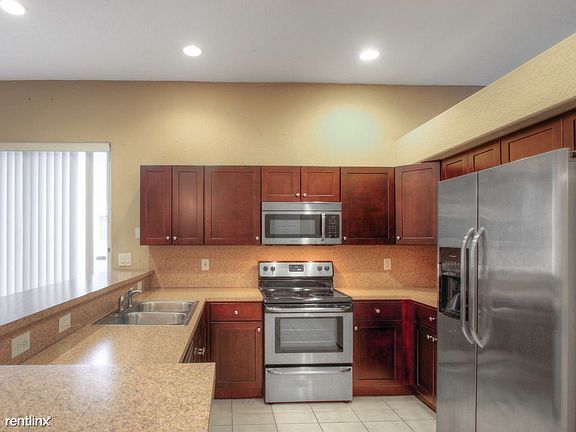 ISuwssoddzb4s30000000000