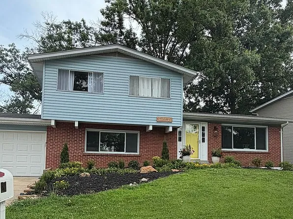 1210 Miremont Dr, Ballwin, MO 63011