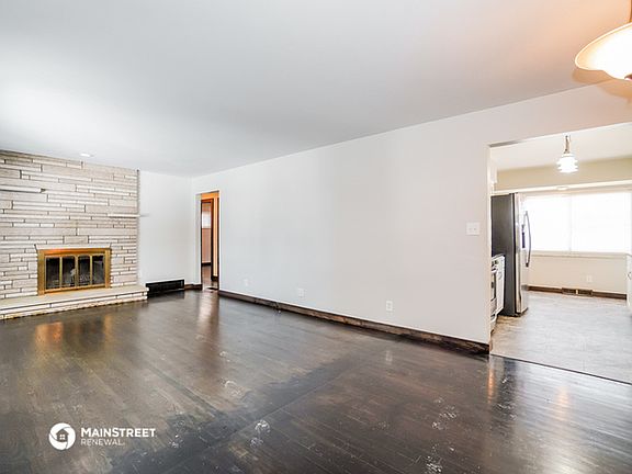4th image of 4568 Emslie Dr