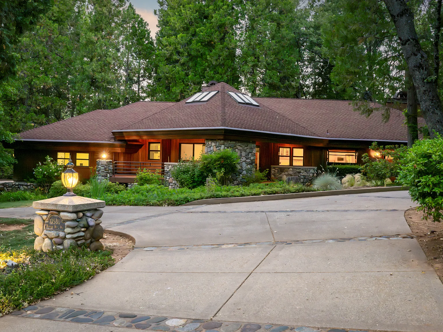 10580 Banner Mine Rd - 1 — Photo 1