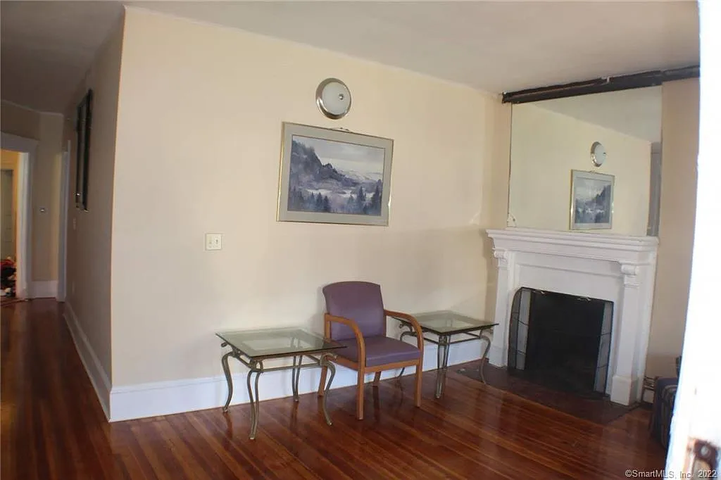 4 bed, 1700 sqft, $2,800 — Photo 4