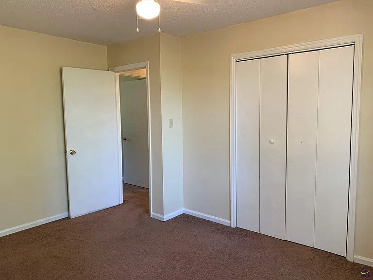 671B Country Club Cir — Photo 13