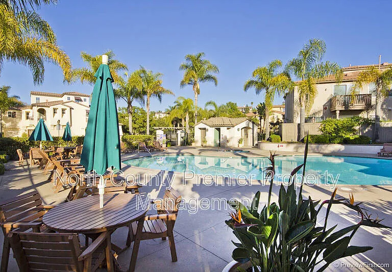 6071 Paseo Pradera — Photo 45