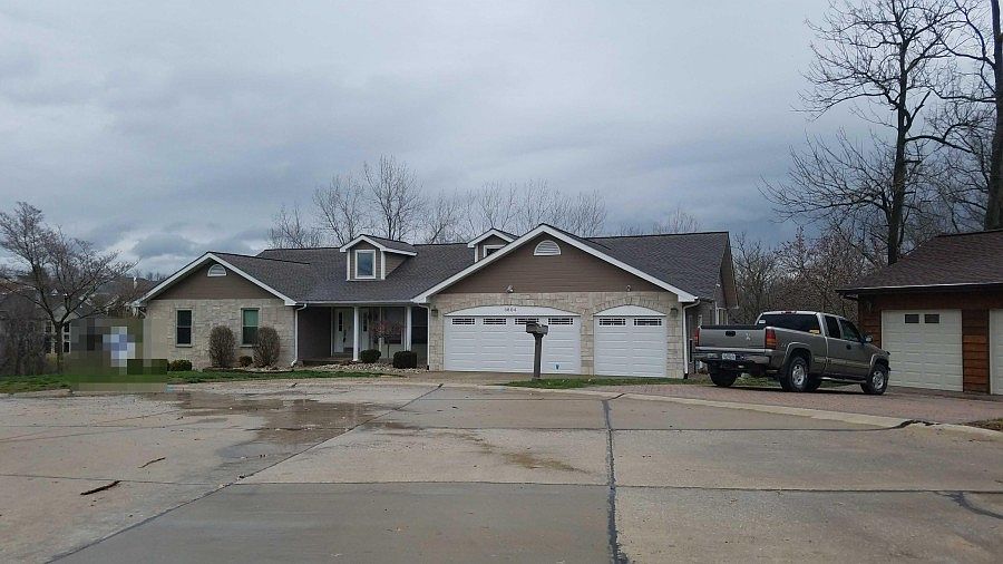 2nd image of 3604 Meadowglen Ct
