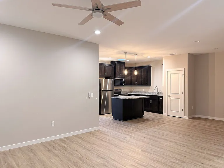 5534-5564 Skyline Rd S — Photo 58