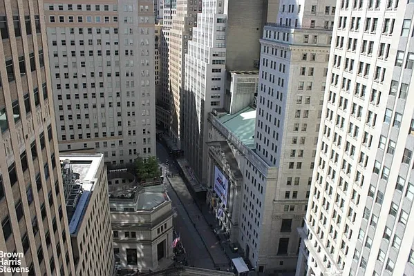 Rented by Onyx Group of New York | media 42