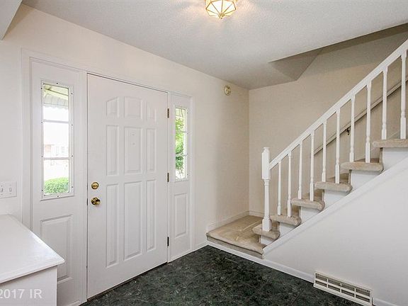 2nd image of 1605 W Grandview Dr
