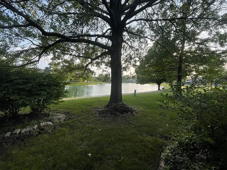 2007 Lakeside Ct — Photo 25