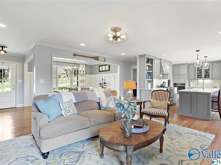 204 Roy Dr — Photo 15