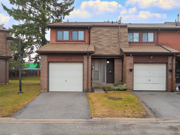 11 Plaisance Rd #37, Richmond Hill, ON L4C 5H1