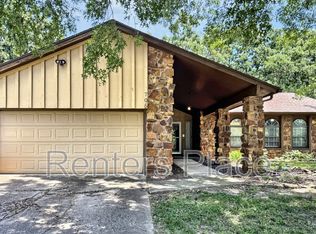 705 Greenview Cir, Sand Springs, OK 74063
