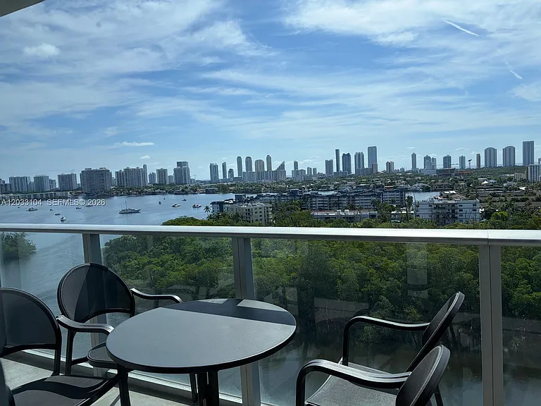 16385 Biscayne Blvd #1417 — Photo 3