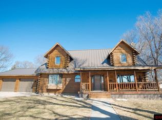 204 Lake Ave, Madison Lake, MN 56063