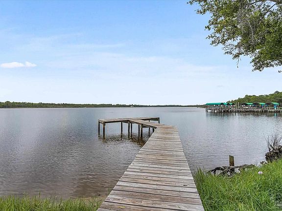 4th image of 2745 Bay Club Dr
