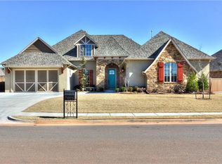 3032 Fallbrook Ave, Edmond, OK 73012