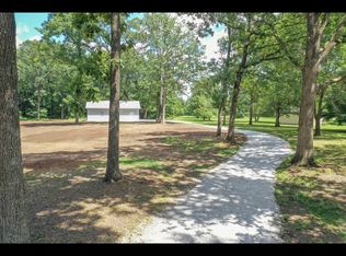 5602 N 2nd Ave, Ozark, MO 65721