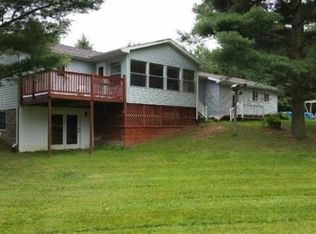 8075 N Lumberjack Rd, Riverdale, MI 48877