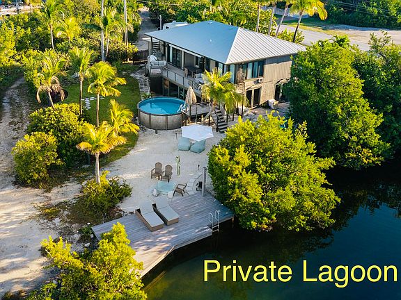 5th image of 1422 Boca Chica Rd