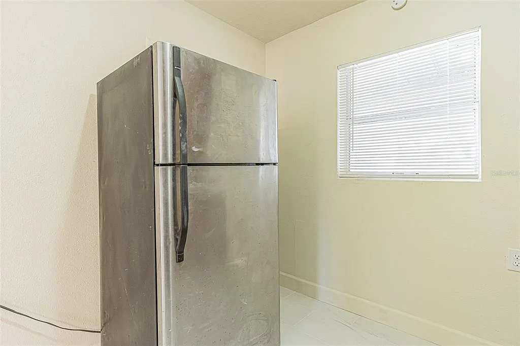 2 bed, 2.0 bath, 800 sqft, $1,695 — Photo 4