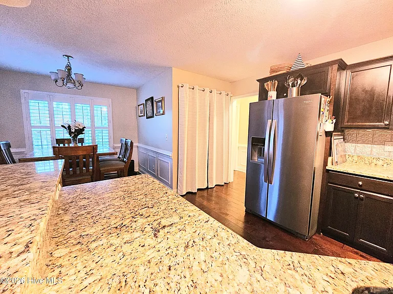 300 Croatan Woods Dr — Photo 11