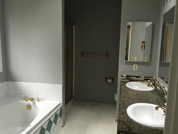 3rd image of 13608 95th Avenue Ct E