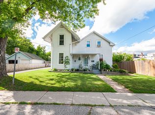 4 Melbourne St W, Kawartha Lakes, ON K9V2S6
