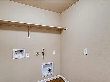 415 Camellia Dr — Photo 23