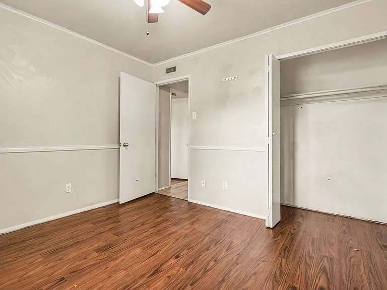 4237 Foliage Dr — Photo 23