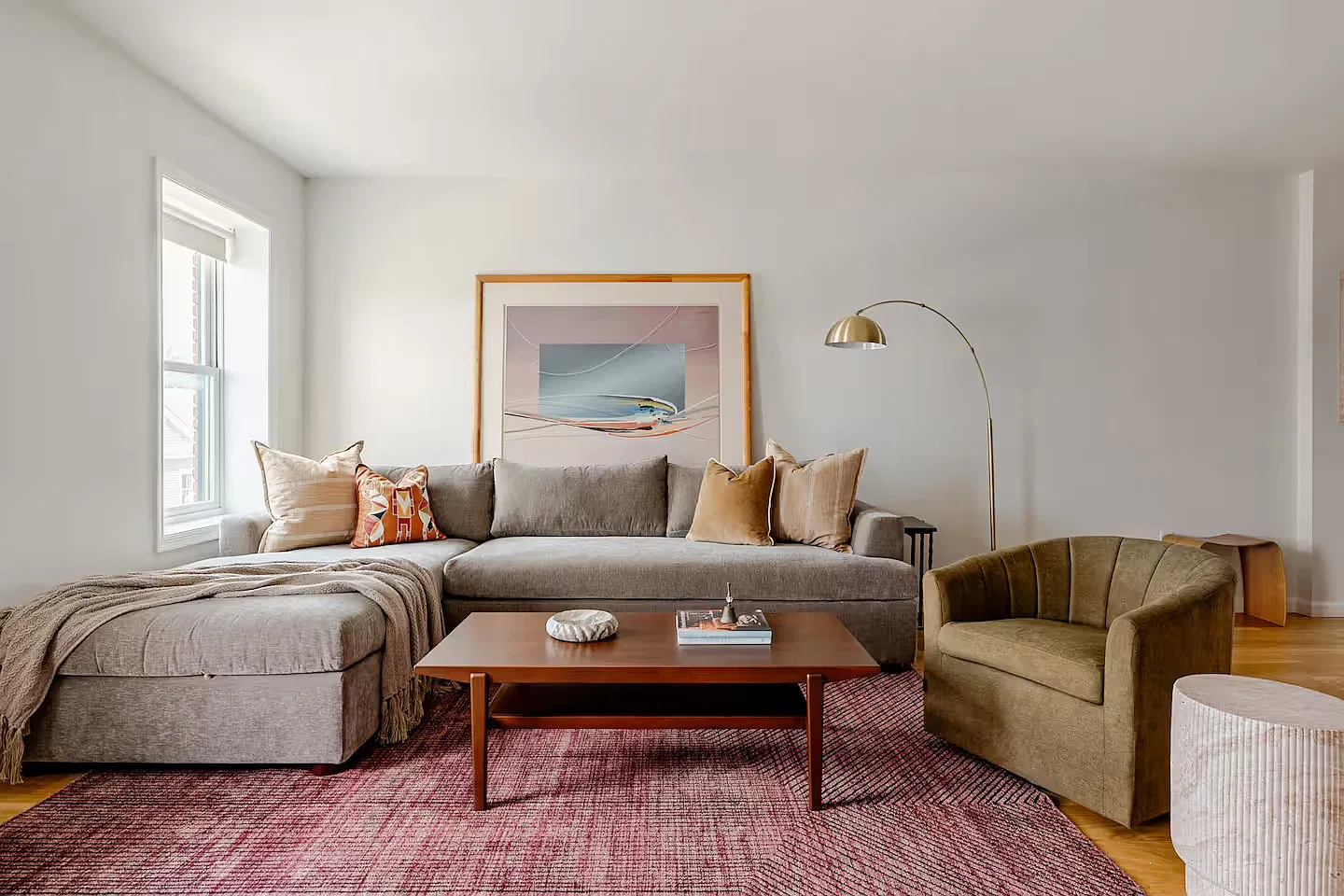 2 bed, 1000 sqft, $4,000 — Photo 1