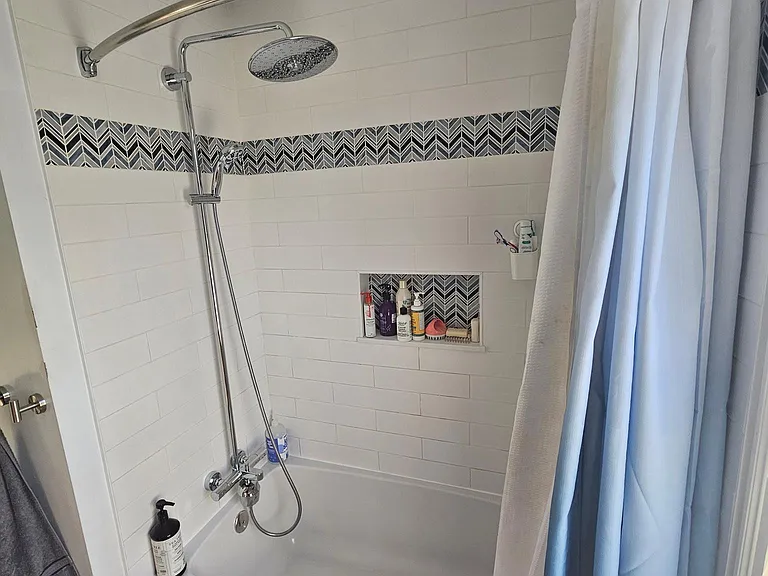 140 Adirondack Dr — Photo 11