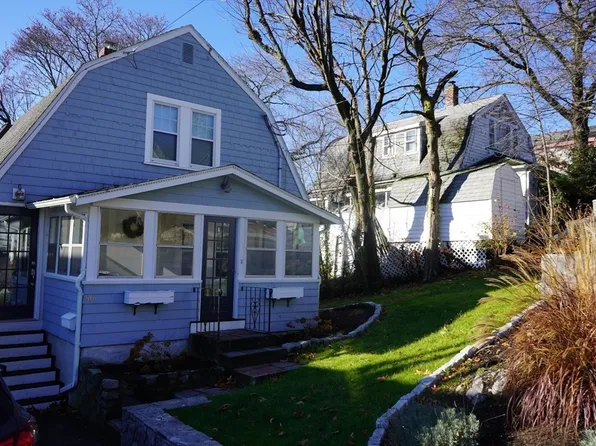 96 Wompatuck Rd, Hingham, MA 02043