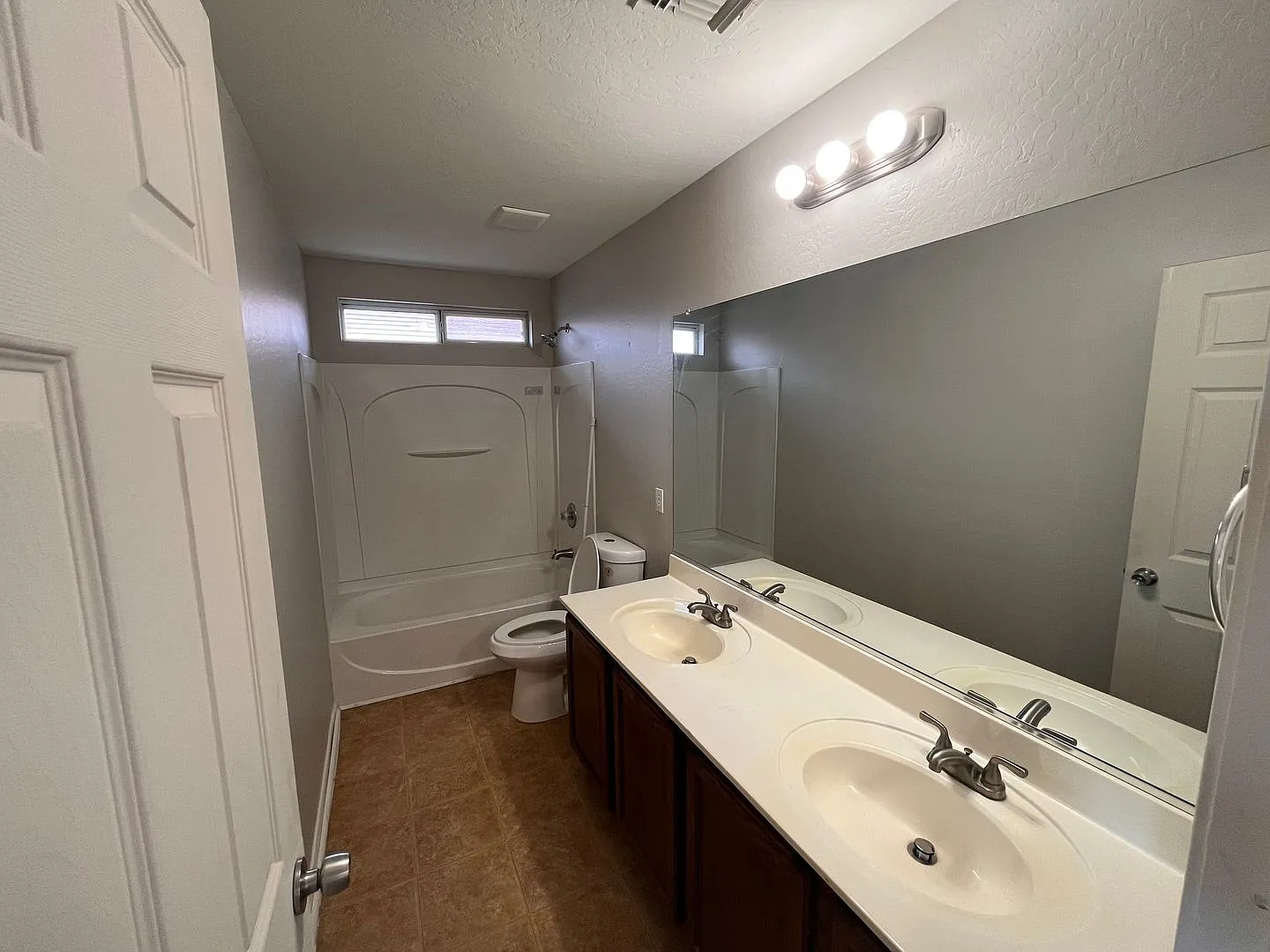 Renovated Home in San Tan Valley $1,895/Month 2 Weeks FREE Rent! — Photo 4
