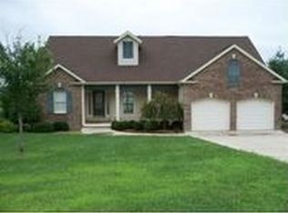 133 Emerald Cove Dr, Hollister, MO 65672